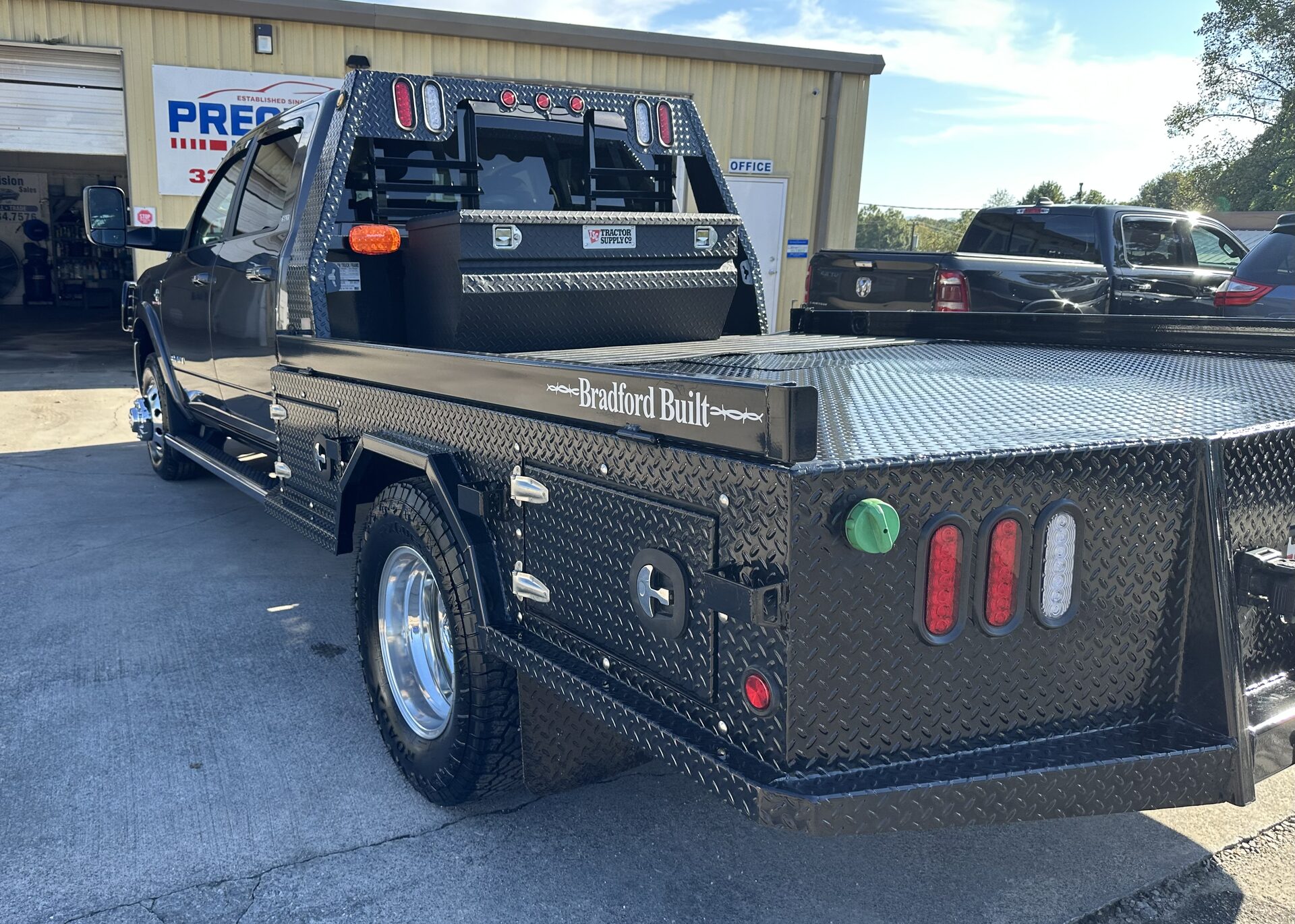 Dually Wheel Detail